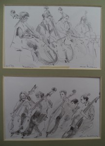 Twee tekeningen van een orkest (bassen en cellisten) 